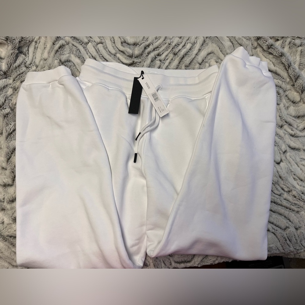 Oner Active Classic Lounge Joggers (white, medium long) NWT